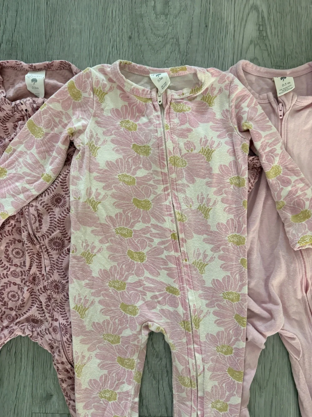 KATE QUINN 2-way zipper bamboo sleeper bundle.
